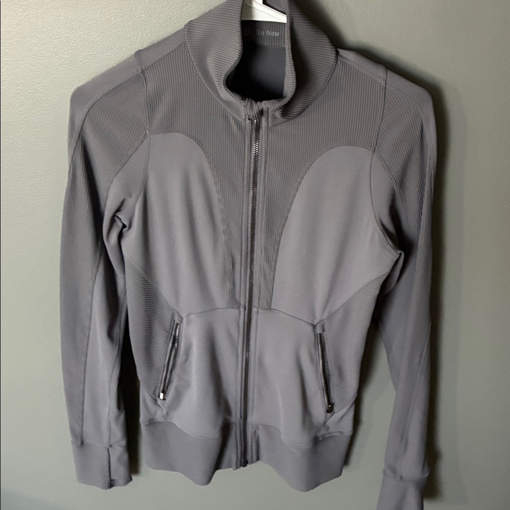Lululemon size 8 full zip Gray jacket